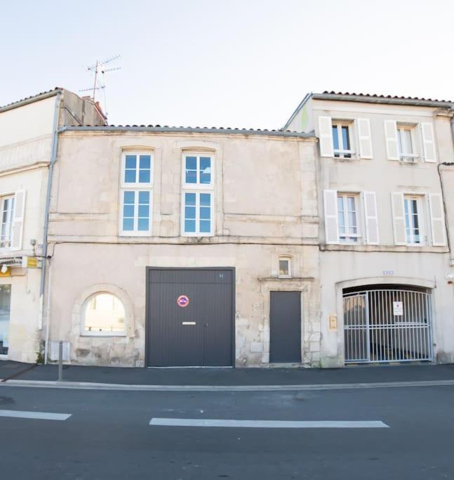 Maison Type Loft - Avec Parking En Plein Centre La Rochelle  Zewnętrze zdjęcie