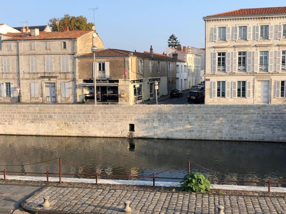 Maison Type Loft - Avec Parking En Plein Centre La Rochelle  Zewnętrze zdjęcie